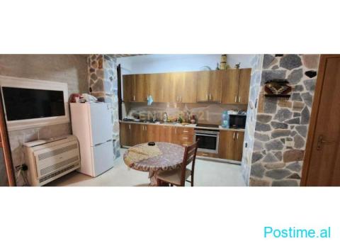 0685062709Apartament 2+1+2 Me Qira ne Plazh , Rrota e Kuqe ! - 3/10