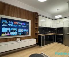 Jepet me qira apartament 1+1 - Astir