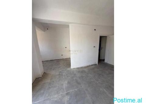 +355694812568 Ofrojme per shitje apartament 1+1 prane Stadiu - 7/10