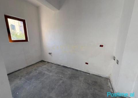 +355694812568 Ofrojme per shitje apartament 1+1 prane Stadiu - 8/10