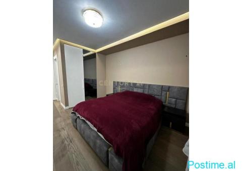 Shitet Apartament 2+1+post Parkimi, me Pamje në Liqenin e Th - 4/10