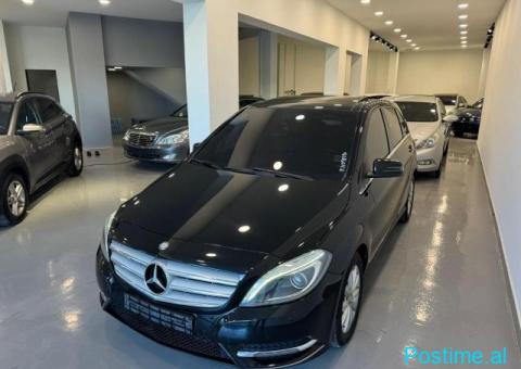Mercedes-Benz B200 - 1/10