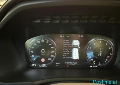 Volvo XC90 - 8/10