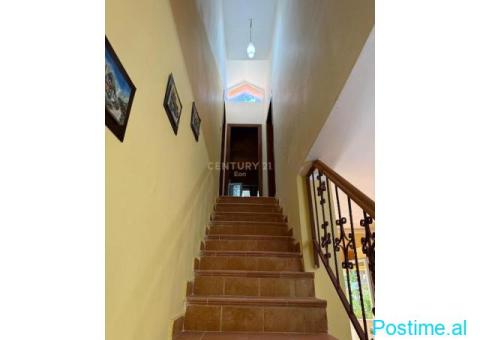0697603180SUPER OFERTË – Vilë premium për shitje në Qerret, - 10/10