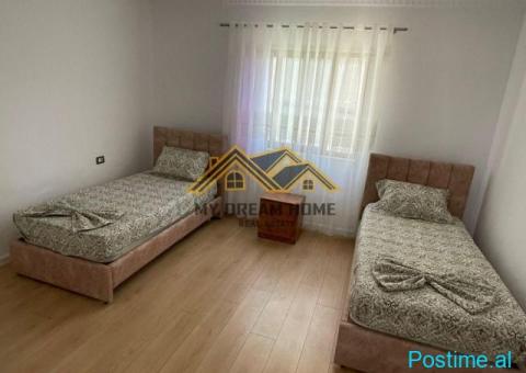 JEPET ME QERA SHTEPI PRIVATE NE PORTO ROMANO - 8/10