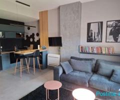 RRUGA E KOSOVAREVE, JAPIM ME QIRA APARTAMENT 1+1+ POST PARKI