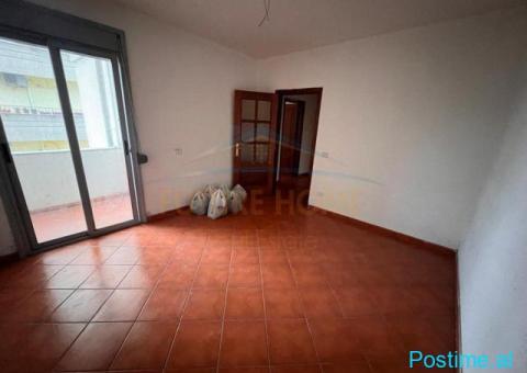 069604448 Shitet, Apartament 3+1+2, Pranë Bashkisë, Durrës - 4/10
