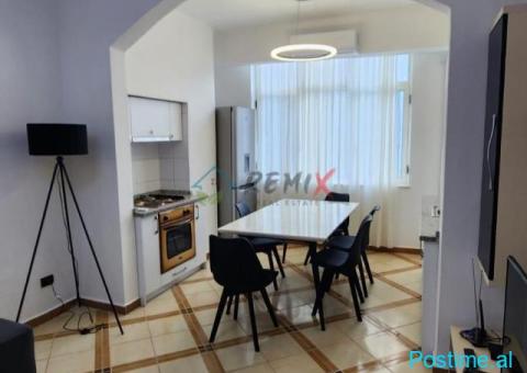 🏡 JEPET ME QERA – APARTAMENT 2+1 PRANË MARKATËS - 8/10