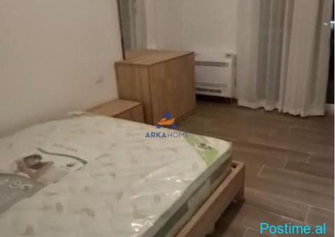 JEPET APARTAMENT ME QERA 2+1+BALLKON ' 5 MAJ ' 50.000 LEKE - 1/5