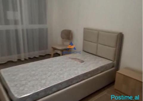 JEPET APARTAMENT ME QERA 2+1+BALLKON ' 5 MAJ ' 50.000 LEKE - 3/5