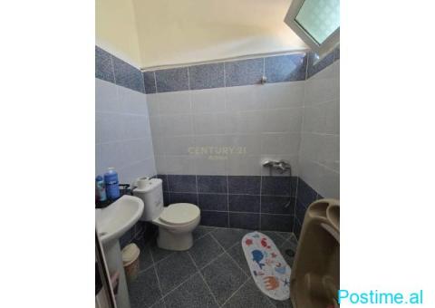 0683005058 Shitet Shtëpi 3-Katëshe me Taracë Panoramike - 1/10