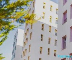 **Shitet apartament 1+1 në Rezidencën Kaimi, Ali Demi**