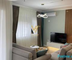 JEPET APARTAMENT 2+1+2 ME QERA TE QENDRA KRISTAL 900 EURO