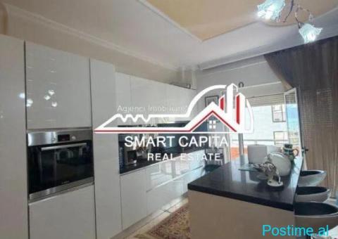 SHITET APARTAMENT 2+1+2 NË AFËRSI TË PORTIT,VLORË! - 1/7