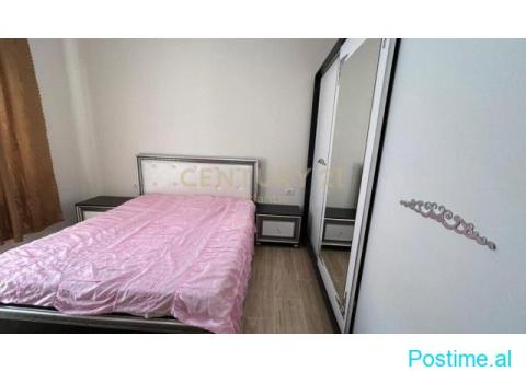 JEPET APARTAMENT 2+1 ME QERA PRANE STADIUMI NE DURRES! - 2/7