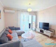 JEPET ME QERA APARTAMENT PRANE STADIUMIT, DURRES