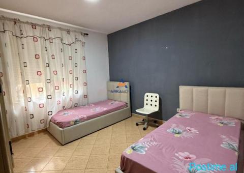 JEPET APARTAMENT ME QERA 2+1+BALLKON 'KOMUNA E PARISIT' 700 - 5/6