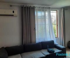 APARTAMENT ME QERA 2+1 VASIL SHANTO 70.000 LEKE FH-84201
