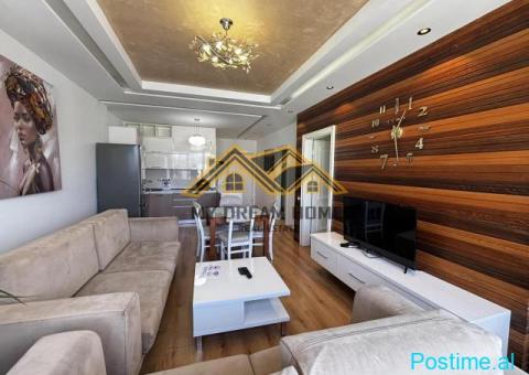 Shitet apartament 2+1 në qendër të Durrësit - 1/10