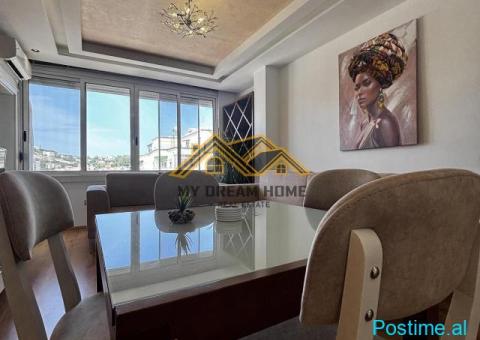 Shitet apartament 2+1 në qendër të Durrësit - 7/10