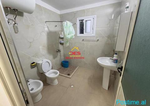 JEPET ME QIRA SHTËPI PRIVATE PRANË STACIONIT TË TRENIT,VLOR - 8/10
