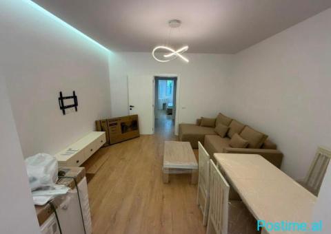Jepet me Qera Apartament 1+1+Verande ne Laprake - 1/4