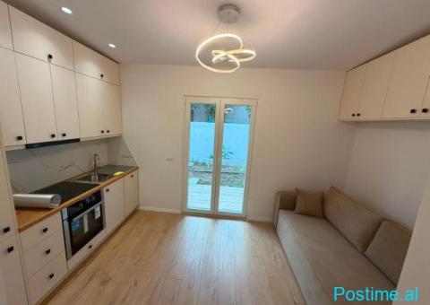 Jepet me Qera Apartament 1+1+Verande ne Laprake - 2/4