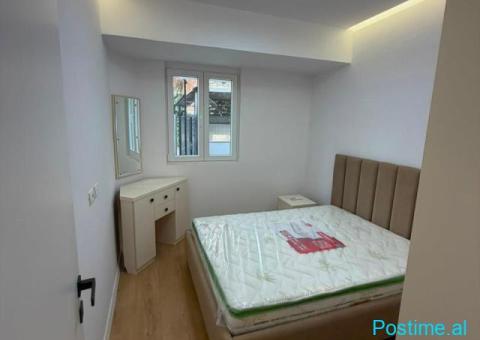 Jepet me Qera Apartament 1+1+Verande ne Laprake - 3/4