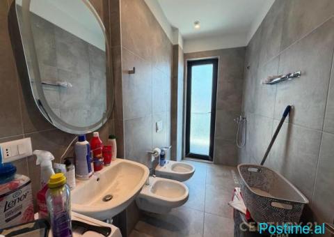 Apartament 1+1 per shitje me post parkimi tek Farmacia 10 - 2/5