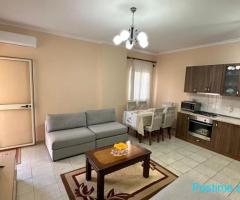 JEPET ME QERA APARTAMENT 2+1, PRANE KAZAZIT, DURRES.
