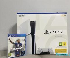 Ps5 Slim I ri ne kuti + FIFA 23 I kompletuar super gjendje