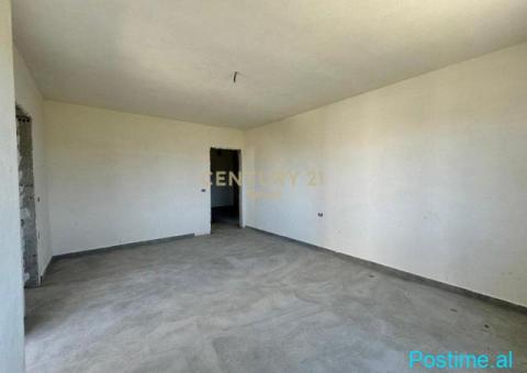 0686051712 OFER 950EURO/M2-APARTMENT 2+1+2 FOR SALE IN GOLEM - 8/10