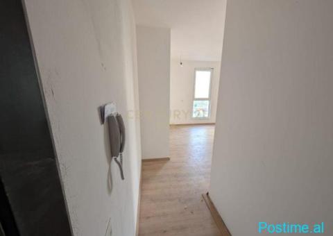 Shitet apartament 1+1 me post parkimi tek UNIVERS CITY. - 6/9