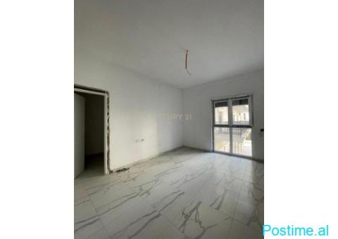 Apartament 3+1+2 per shitje tek Porta e Re-Sauk - 1/5