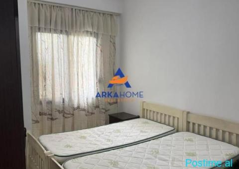 JEPET APARTAMENT ME QERA 1+1 'RRUGA JORDAN MISJA, BULEVARDI - 2/4