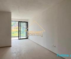 Shitet apartament