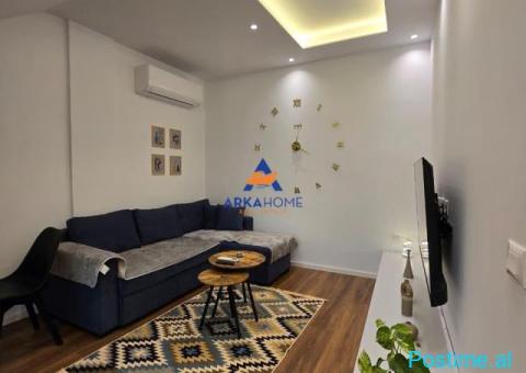 JEPET ME QERA APARTAMENT 1+1+BALLKON 'RRUGA E DURRSIT' 600 E
