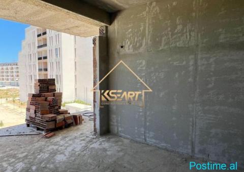 Shitet apartament - 2/4