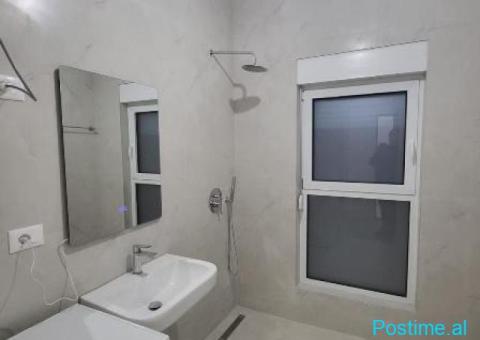 JEPET APARTAMENT 1+1 ME QIRA – Kompleksi Kadiu, Ali Demi 📍 - 3/6