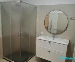 JEPET ME QIRA APARTAMENT 2+1 – PRANË POLICISË, DURRËS