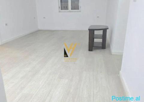 JEPET APARTAMENT 3+1+BLK ME QIRA TE RRUGA E KAVAJES 800 EURO - 2/7