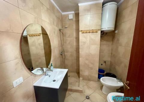 Jepet me QERA apartament 2+1 Qendra 'Kristal', Komuna e Pari - 7/10