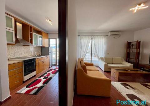 Jepet me QERA apartament 2+1 Qendra 'Kristal', Komuna e Pari - 8/10