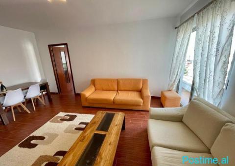 Jepet me QERA apartament 2+1 Qendra 'Kristal', Komuna e Pari - 9/10