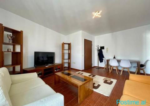 Jepet me QERA apartament 2+1 Qendra 'Kristal', Komuna e Pari - 10/10