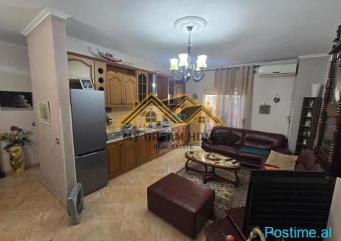 JEPET ME QIRA APARTAMENT 3+1+2 NE QENDER TE DURRESIT - 1/10