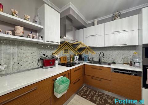 JEPET ME QIRA APARTAMENT UNIK TEK GJYKATA DURRES - 8/10