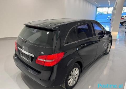 Mercede-Benz B200 - 4/10