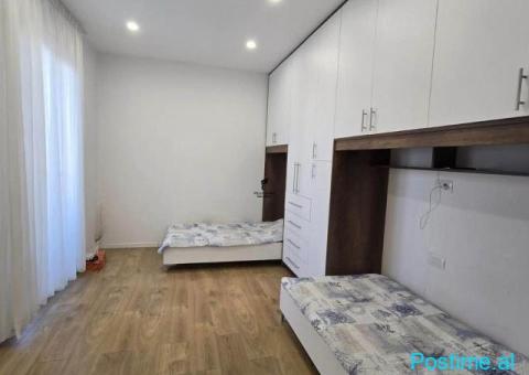 APARTAMENT ME QERA 2+1+2 BULEVARDI BAJRAM CURRI 70.000 LEKE - 6/8