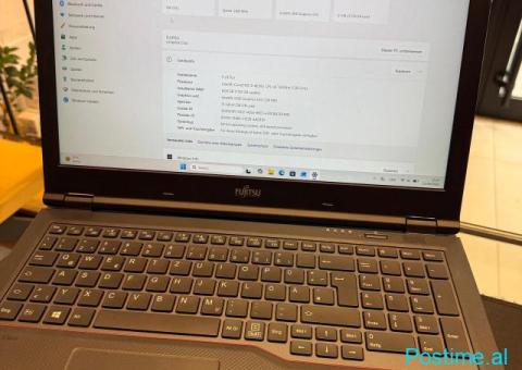 💻 Fujitsu LIFEBOOK E558 - 1/6